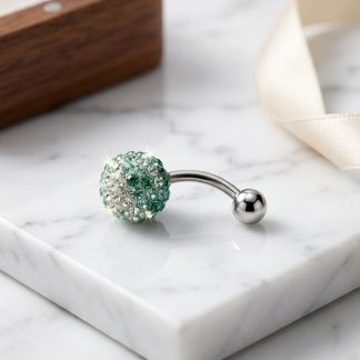 Yeşil taşlı parıltılı göbek piercing